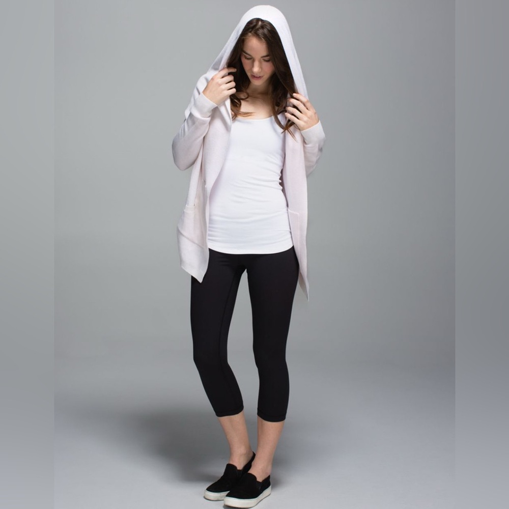 Lululemon Cabin Yogi Wrap in Heathered Soft Pink 💕